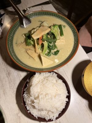 Green curry  at Suwun Thai Home Cooking in Albany