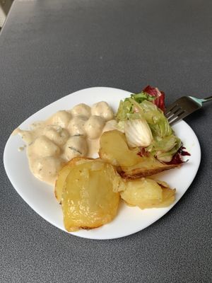 food by weight  at 108 in Ljubljana