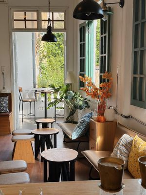  at PhinHolic Hand-brew in Hue