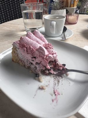  My favourite cake 👌👌👌🥰  at L&A Café   in Witten