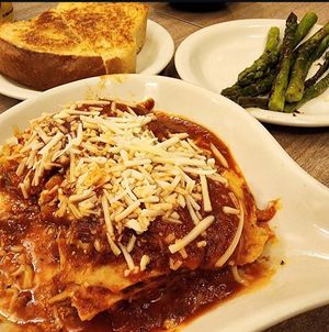 Veggie Lasagna and garlic bread at Old Hamlin Restaurant in Ludington