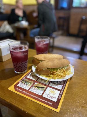 Free Tapas!  at Bar Establo in Granada