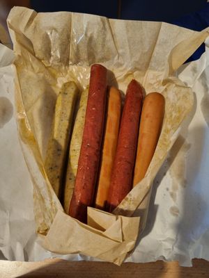 Würste at Die Vegane Fleischerei in Berlin