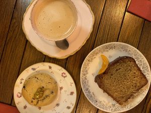 Pistachio cookie, mandrine cake, and cappuccino   at Mimosa in Poitiers