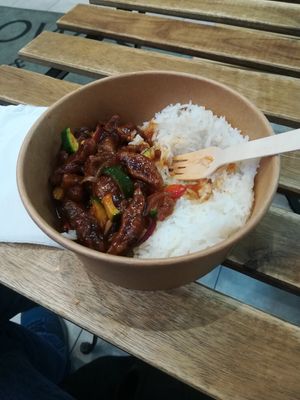  at Bowls & Pots in Vienna