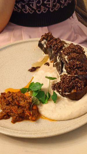 AUBERGINE
Karotte | Ras-el-Hanout | Kartoffel | Tahini at Veganes Gold - The Foodie Place in Stuttgart