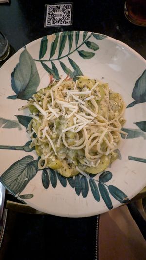 SPAGHETTI ALLA NERANO VEGANO at Pan y Circo in Sevilla
