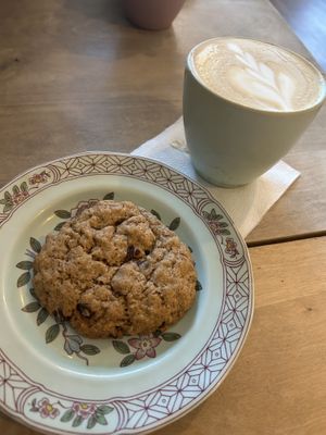 Pepperkake cookie + soya latte  at Bakerina  in Oslo
