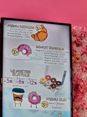 Vegano classico, vegano gourmet at Dreams Donuts in Milan