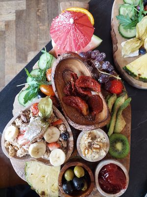 Veganes Frühstück "Grüner Morgen" at Café Stay Awesome in Saarlouis