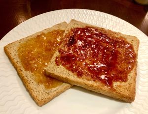 Toast and jams at Makan Restaurant in Dubai