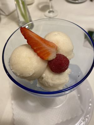 Birnensorbet (ohne Grappa)  at Osteria Terrarossa in Hennef