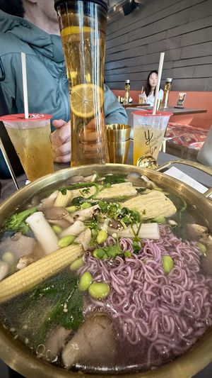 Free drinks before 5p  at Big Way Hot Pot (大味)- Robson in Vancouver