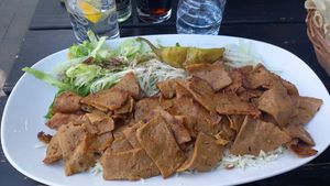 veganer döner teller 13€ (without tomatoes & sauce) at Lavas in Hamburg