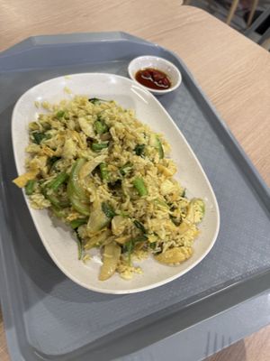 Coconut fried rice with vegetables  at Walee Vegetarian - Phetchaburi in Bangkok