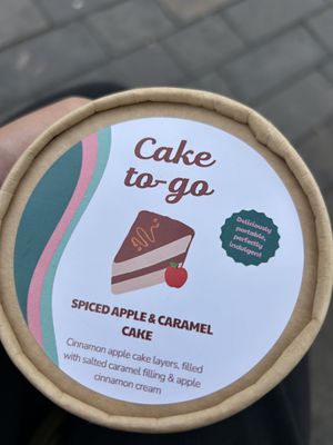 
Apple cinnamon & salted caramel cake to go 8€  at Inclusive Bites in Nieuwegein