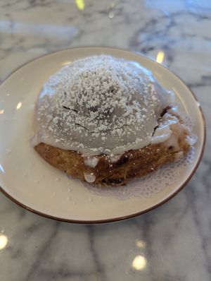 Cinnamon rooooooll 🤤 at Green Table Cafe - Fairfax in Los Angeles