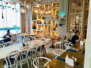 Interior at Ostro in Dubai