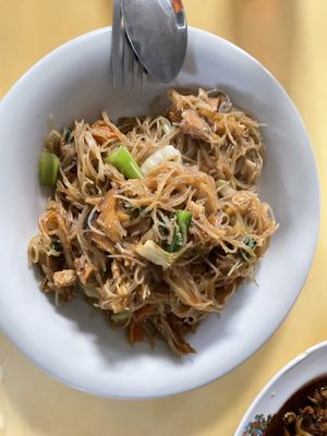 bihun goreng  at Taman Bali in Surakarta