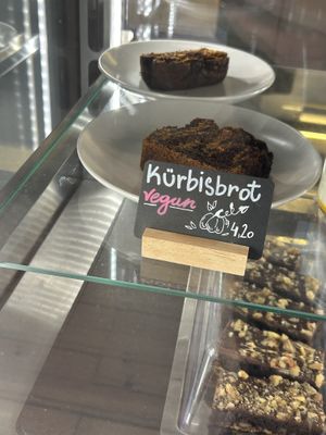 pumpkin bread 4,20€  at Wohnzimmer Coffeeshop Linz in Linz