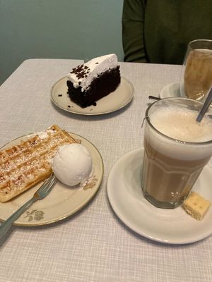  at Cafe Hibiskus in Cologne