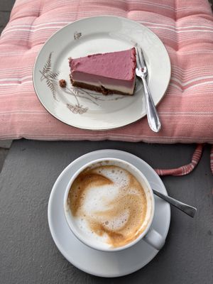 Raw raspberries cake  at Cafe Hibiskus in Cologne