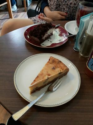 Some cake at Cafe Hibiskus in Cologne