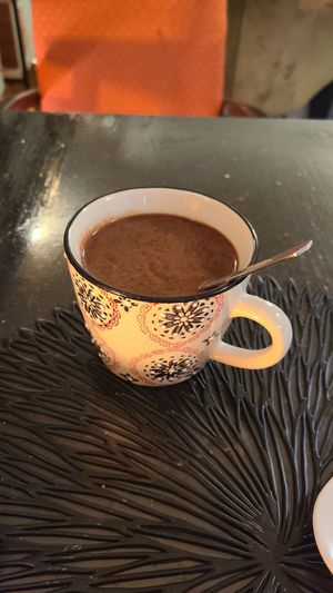 chocolat chaud (super onctueux !) avec lait végétal at Le Jardin des Thés, La Suite in Cahors