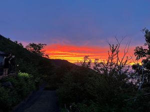 Super burned sunset view from the hut at Satomidaira Seikanso - 里見平星観荘 in Fujiyoshida