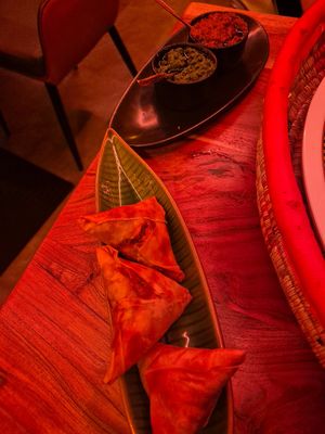 Samosas at Merkamo Vegan in East London
