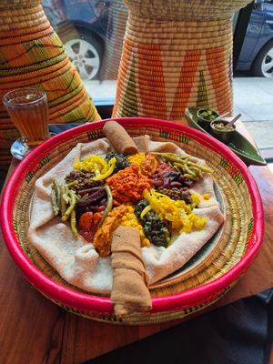 Injera middle platter (2-3 people) 😋 at Merkamo Vegan in East London