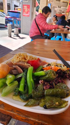  at Hóng Shàn SùShí 弘善素食 in Guangzhou
