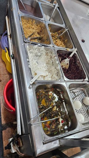  at Hóng Shàn SùShí 弘善素食 in Guangzhou