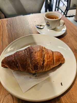  at Bottega del Caffè Dersut in Venice