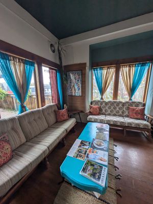 Beautiful sitting area for while you wait for your takeout order at Habibi's Middle Eastern Cuisine in Courtenay