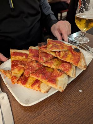 Marinara pizza at Vito's Italian Restaurant   in Sheffield