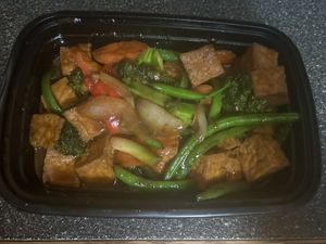 Thai stir fry gf  at Saap Fusion in Auburn