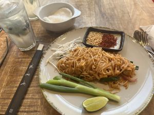 Tofu pad Thai without egg  at Tom Yum Thai Restaurant in Bucharest