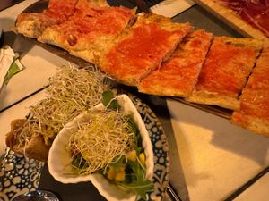 Bruschetta (vegan) at Viana Barcelona in Barcelona