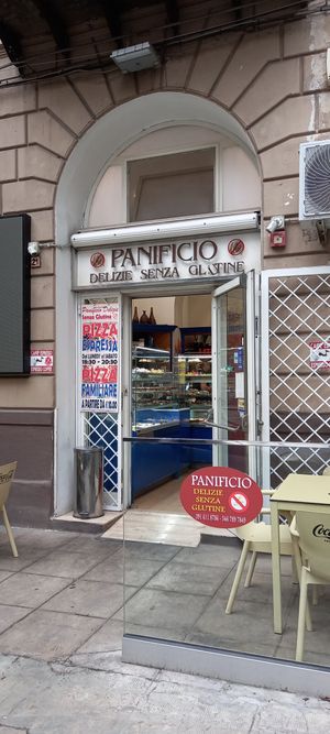 Front of the shop at Panificio Delizie Senza Glutine in Palermo