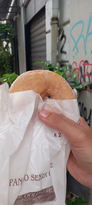 Vegan sugared donut (ciambelle) at Panificio Delizie Senza Glutine in Palermo