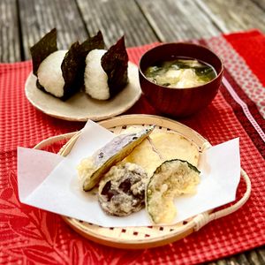 天ぷら、お味噌汁、おむすび at Kyoto Green Cuisine in Kyoto