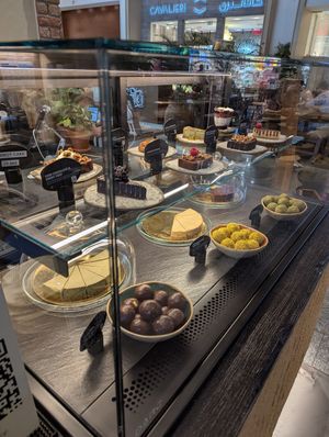  at Flavour Fields - Galleria Mall in Dubai