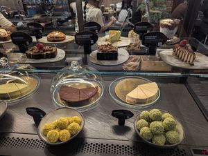 All vegan #Veganuary at Flavour Fields - Galleria Mall in Dubai