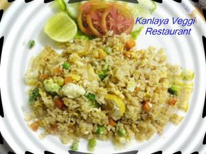 ... favourite veggi fried rice at Kanlaya Vegetarian in Chiang Mai