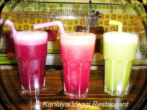 ... Juices & Smoothies at your choice at Kanlaya Vegetarian in Chiang Mai