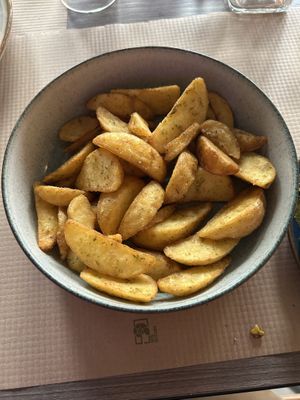 Country potatoes  at The 11 Concept in Volos