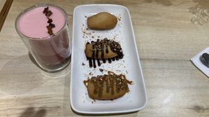 Madeleines and rose latte at La Maison in Anjuna