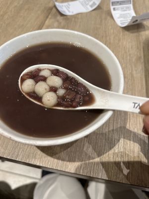   at Xiaonanmen Traditional Soya Bean Jelly & Food - 小南門傳統豆花東門店 in Taipei