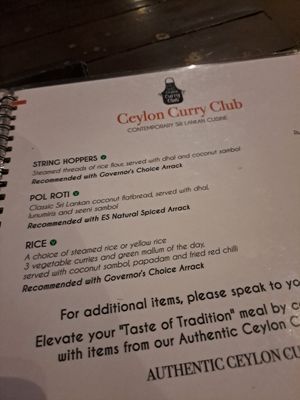 Vegetarische, traditionelle Gerichte, die laut Inhaltsstoffen vegan sind at Ceylon Curry Club in Colombo